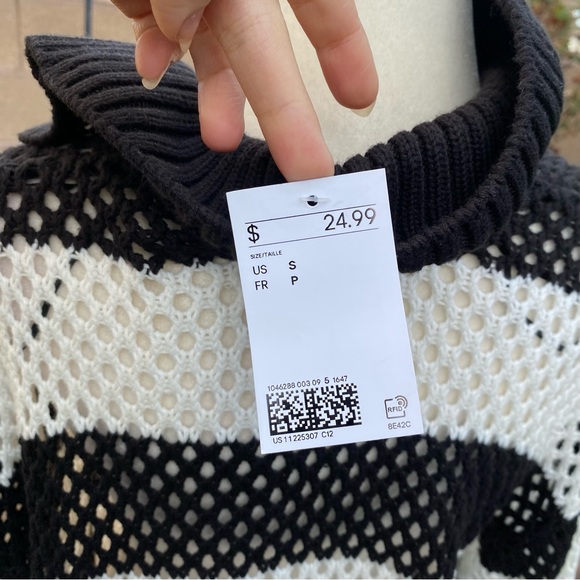 H&M Knitted Black & White Striped Cropped Cardigan NEW - Picture 6 of 8